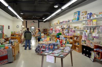 Shopping Local This Holiday Season