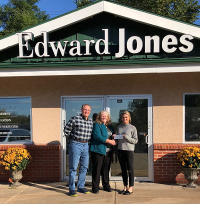 Pictured: Ben Reeves, Sheri Engelke (LPEC), Alaina Reeves 