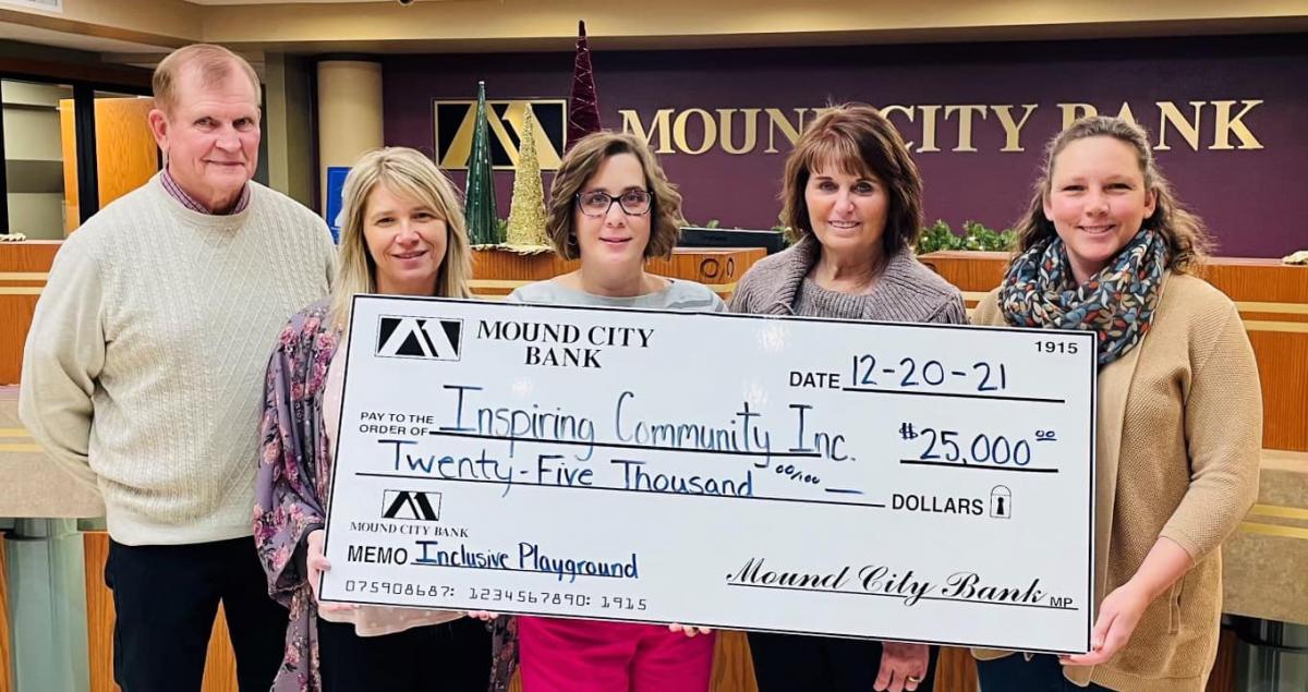 Inspiring Community Members with Mound City Bank Staff