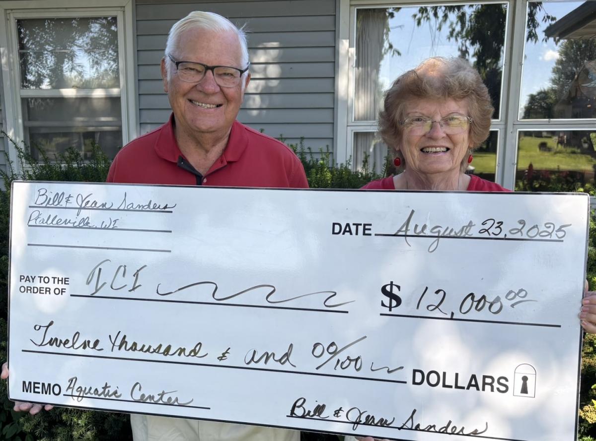 Bill and Jean Sanders Donation Photo Bill and Jean Sanders Donation Photo